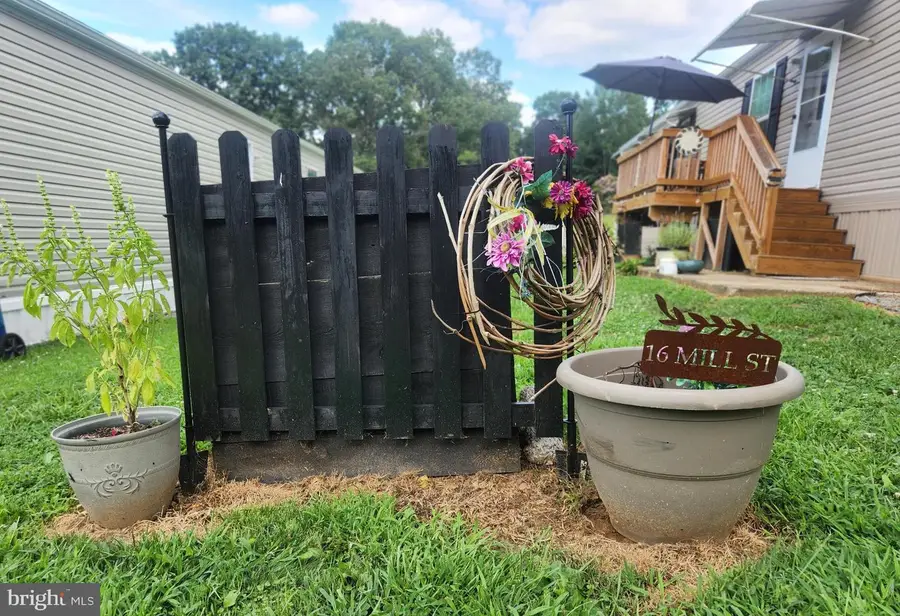 16 Mill St, York, PA 17406 - Image #2