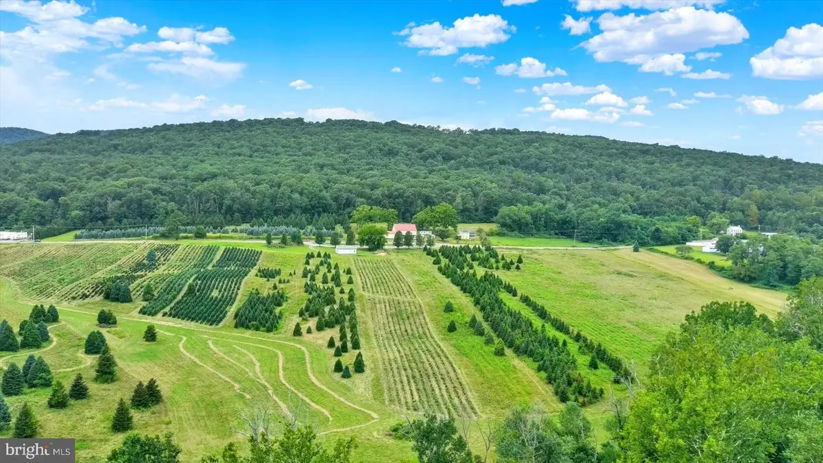 235 Camp Ground Rd, Dillsburg, PA 17019 - Image #1