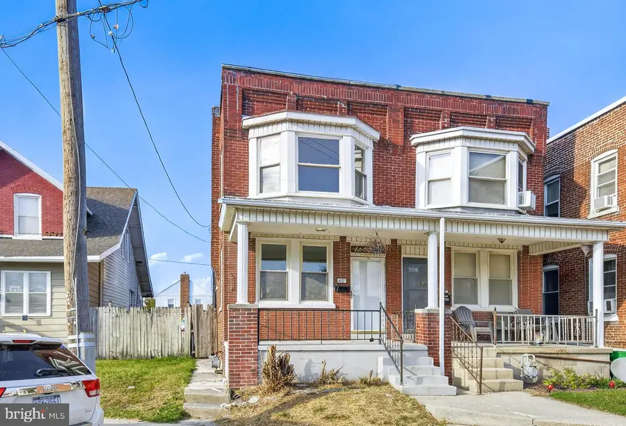 827 Roosevelt Ave, York, PA 17404 - Image #2