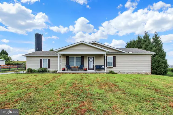 90 Michelle Way, HANOVER, PA 17331