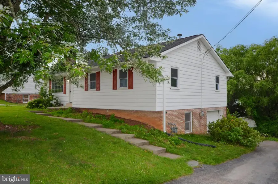 2287 Grandview Rd, Hanover, PA 17331 - Image #2
