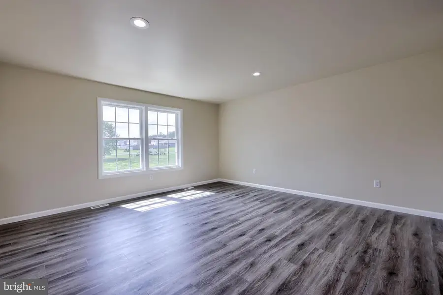 6030 Deborah Dr, Spring Grove, PA 17362 - Image #2