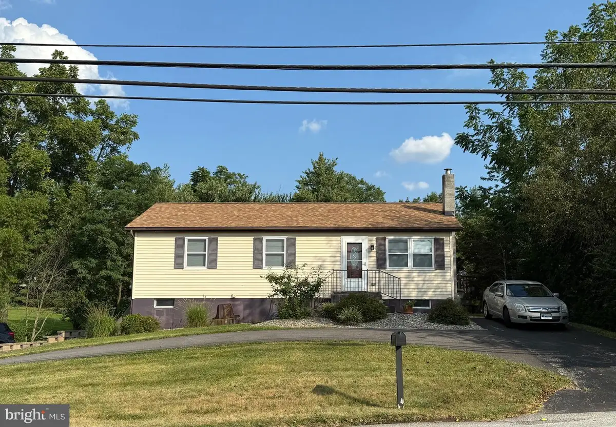 2856 W Canal Rd, Dover, PA 17315 - Image #1