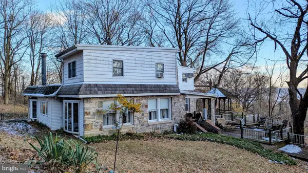 1987 Ridgewood Rd, YORK, PA 17406