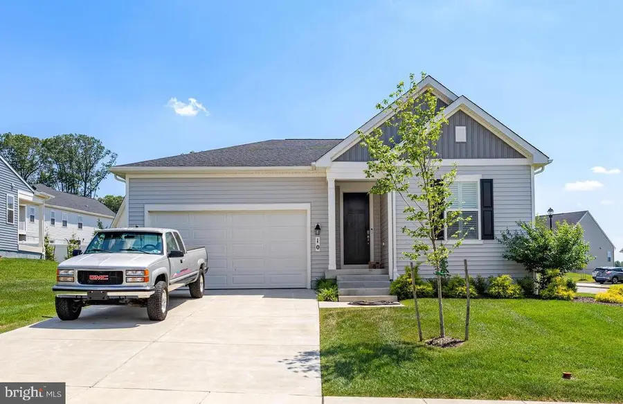 10 Black Oak Ct, Stewartstown, PA 17363 - Image #2