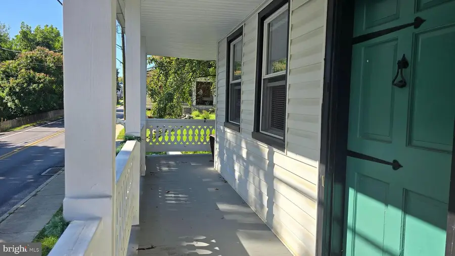 108 S Main St, Seven Valleys, PA 17360 - Image #3