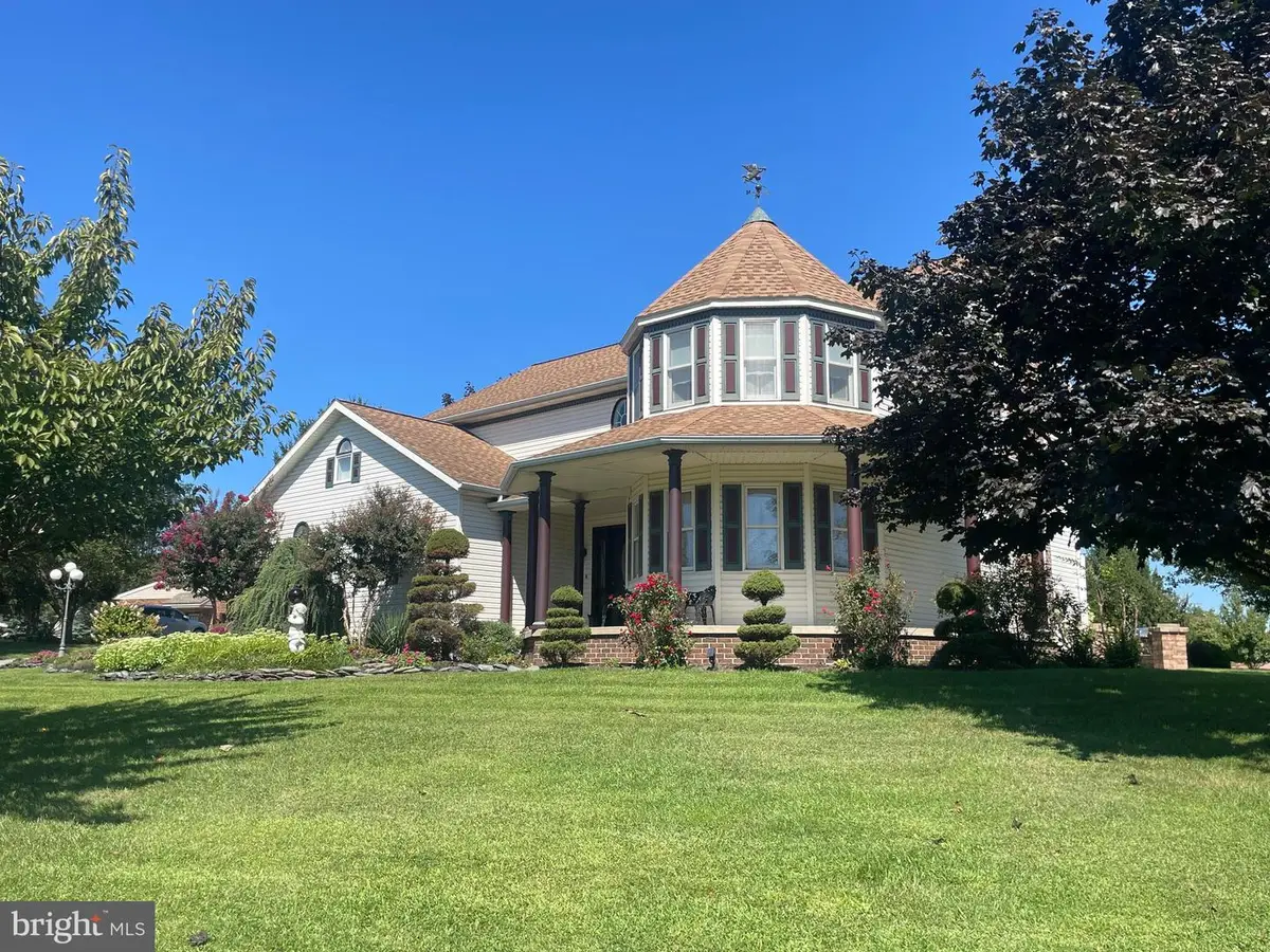 2553 Roosevelt Ave, York, PA 17408 - Image #1