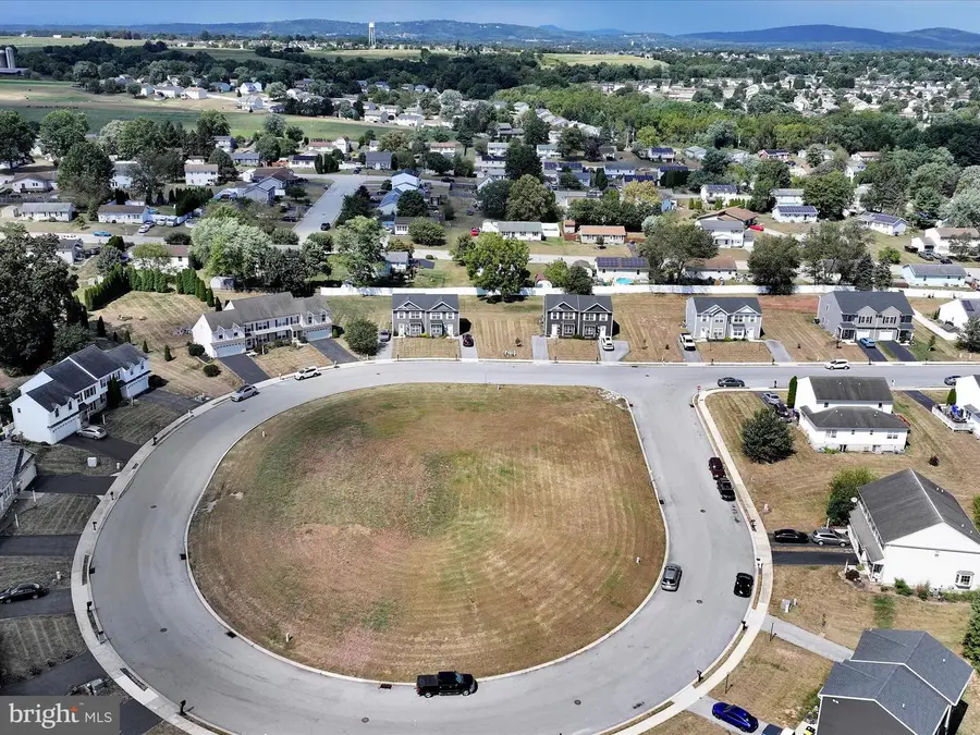 3655 Kortni Dr, Dover, PA 17315 - Image #2