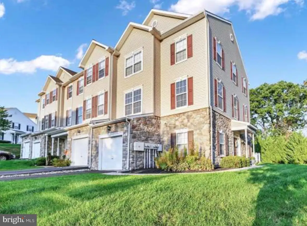 427 Marion Rd #427, York, PA 17406 - #1