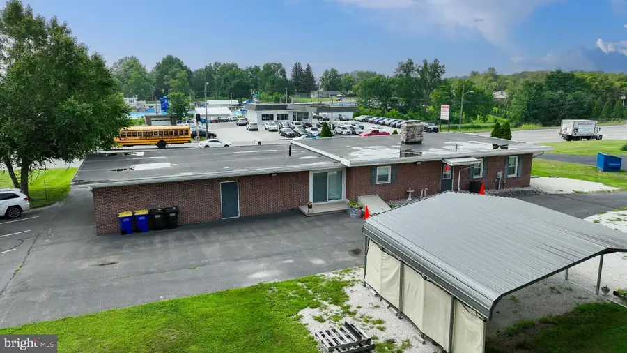 4325 W Market St, York, PA 17408 - Image #2