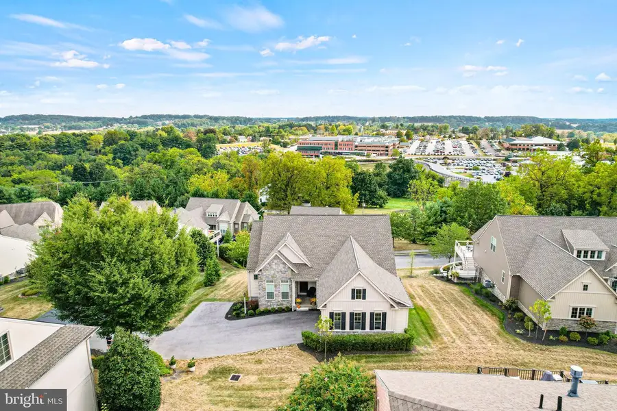 102 Maribel Ln, York, PA 17403 - Image #3