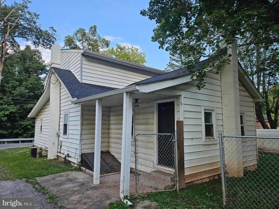 941 Conewago Creek Rd, Manchester, PA 17345 - Image #2