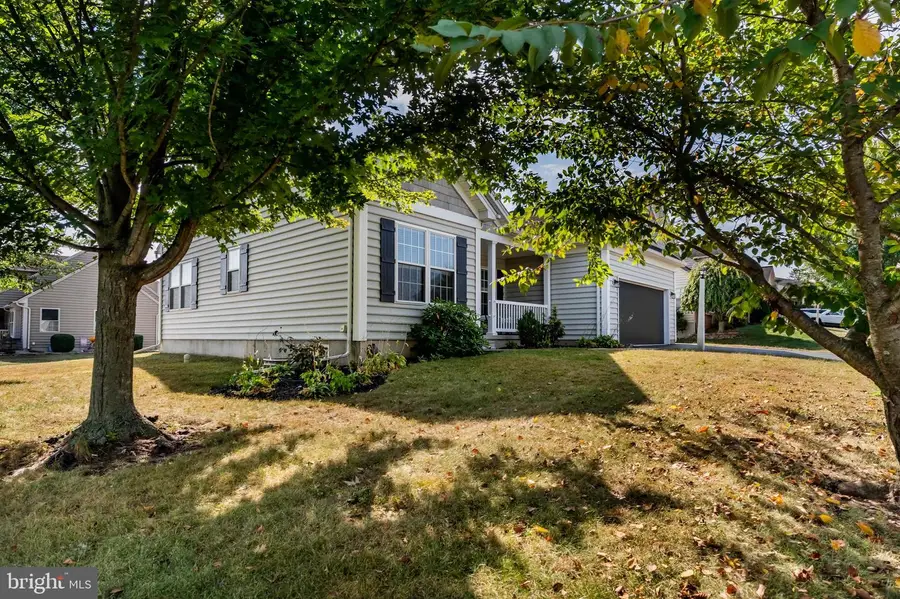 2595 Admire Springs Dr, Dover, PA 17315 - Image #2