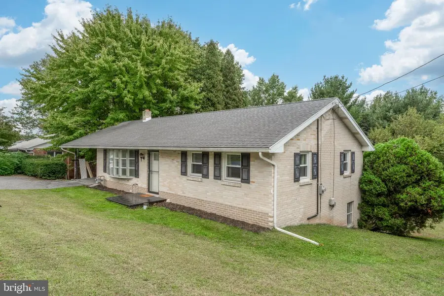 3366 Cape Horn, Red Lion, PA 17356 - Image #2