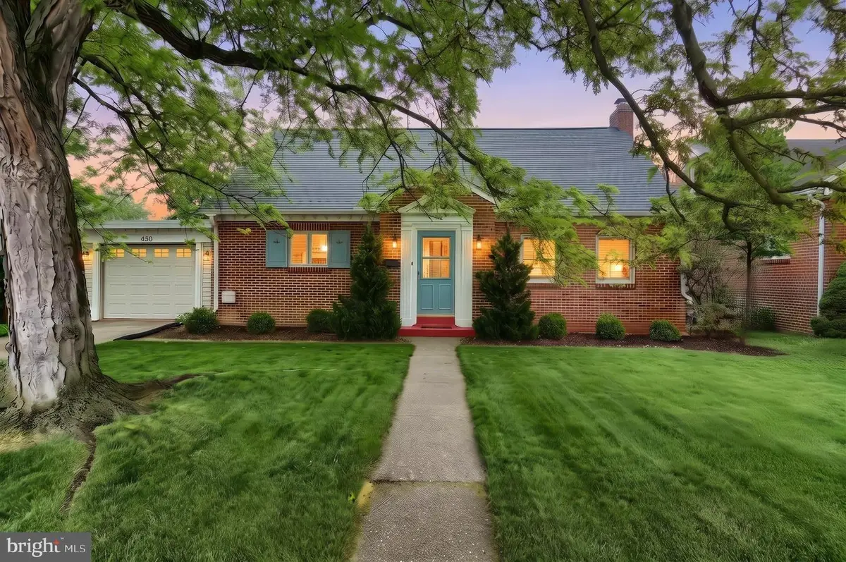430 Baer Ave, Hanover, PA 17331 - #1