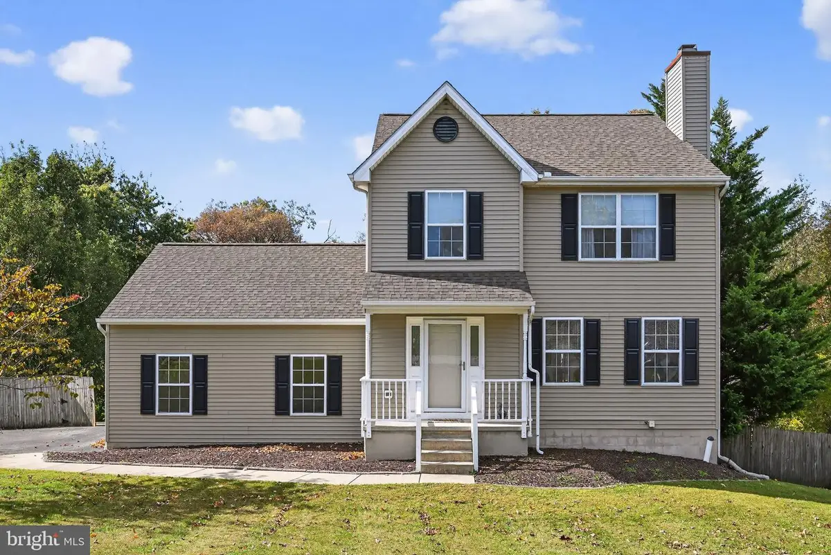 231 Cool Spring Ln, Stewartstown, PA 17363 - Image #1