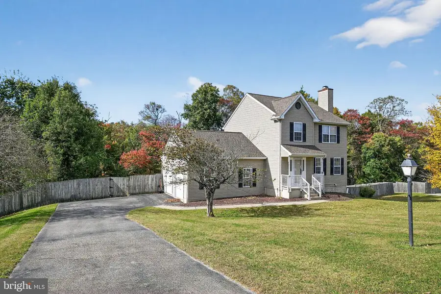 231 Cool Spring Ln, Stewartstown, PA 17363 - Image #2