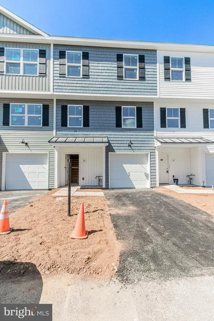 21 Landing Pl #21, York, PA 17408 - Image #1