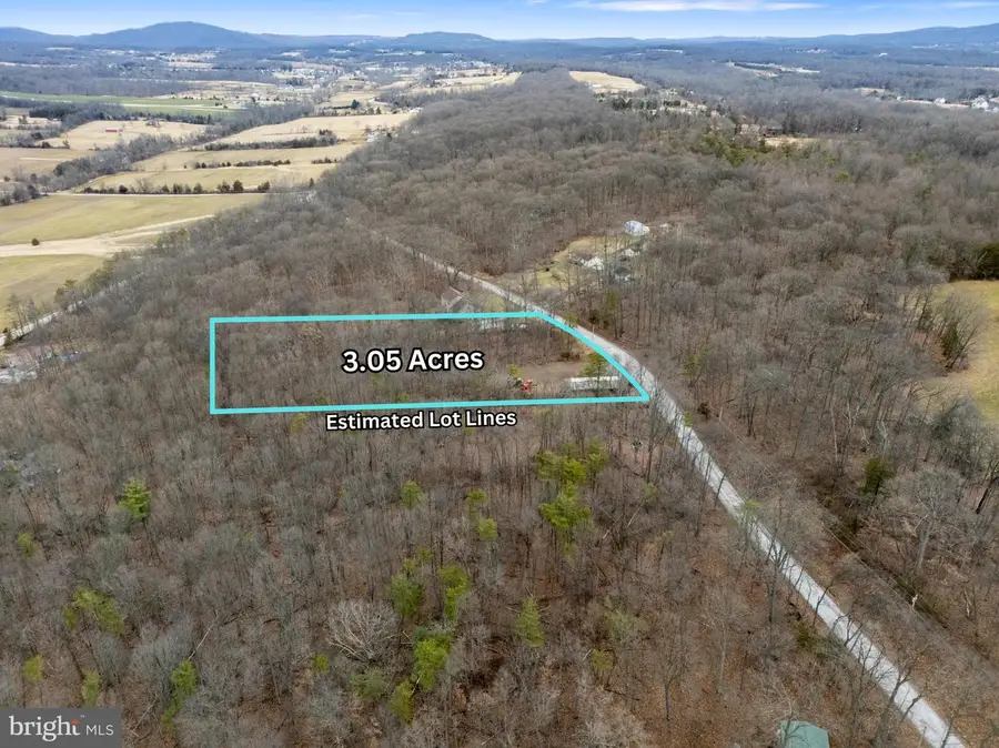 138 S Peiffer Rd, Wellsville, PA 17365 - Image #2