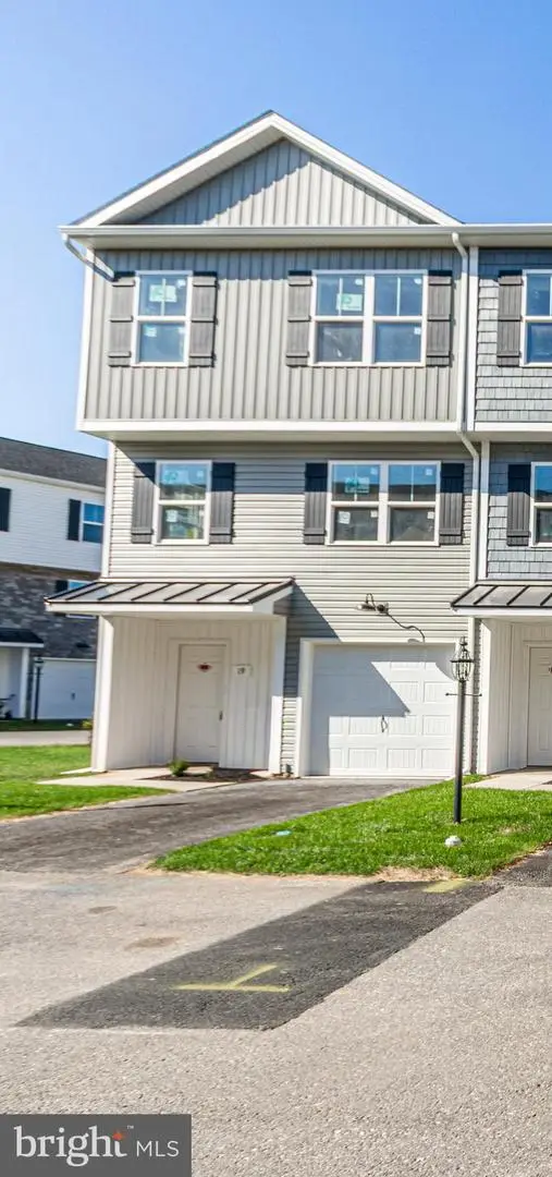 19 Landing Pl #19, York, PA 17408 - Image #2