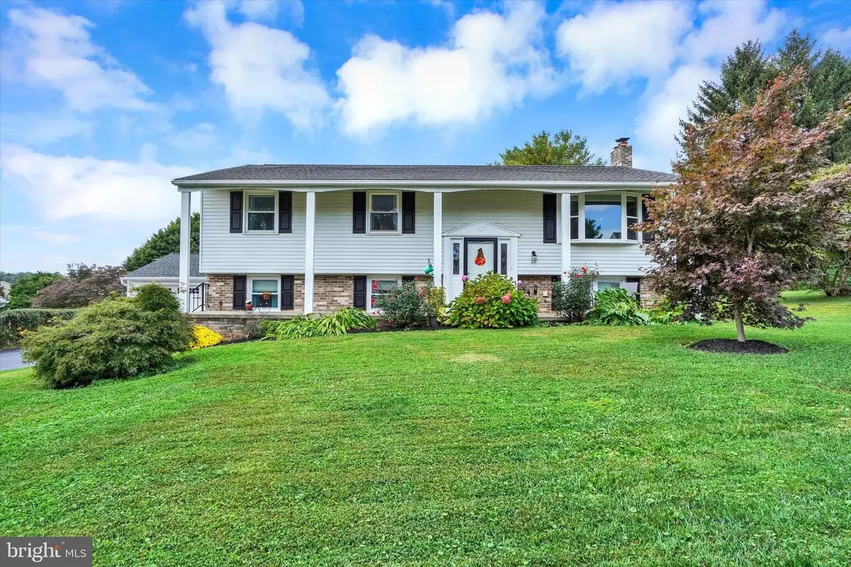 35 Independence Dr, New Freedom, PA 17349 - Image #1