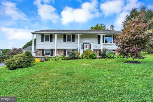 35 Independence Dr, NEW FREEDOM, PA 17349