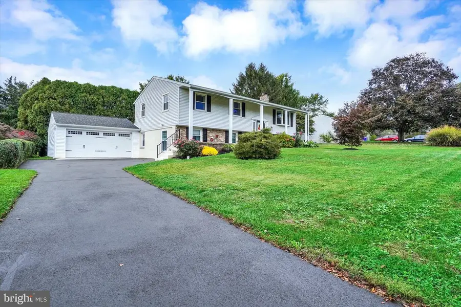 35 Independence Dr, New Freedom, PA 17349 - Image #2