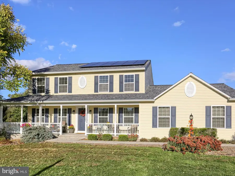 182 Rose Hill Dr, New Cumberland, PA 17070 - Image #2