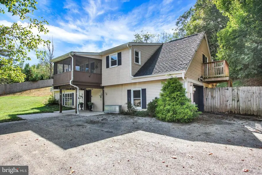 1753 Black Rock Rd, Hanover, PA 17331 - Image #2