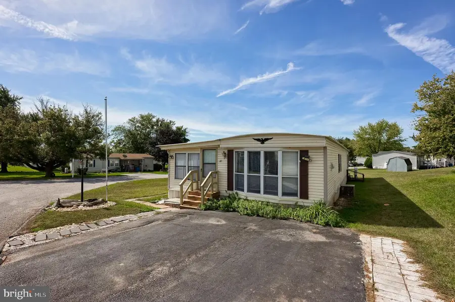 42 Chesapeake Est, Thomasville, PA 17364 - Image #2