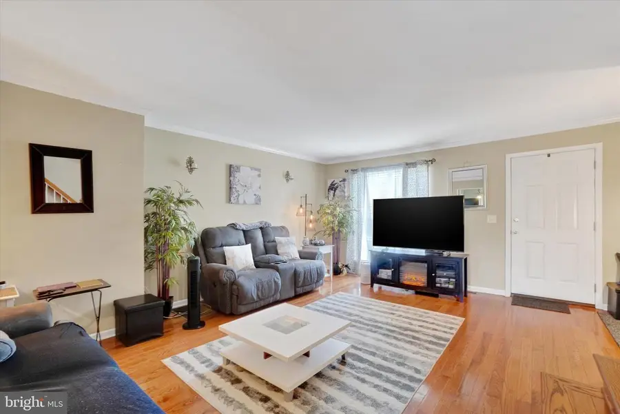 2756 Seabiscuit St #17a, York, PA 17402 - Image #3