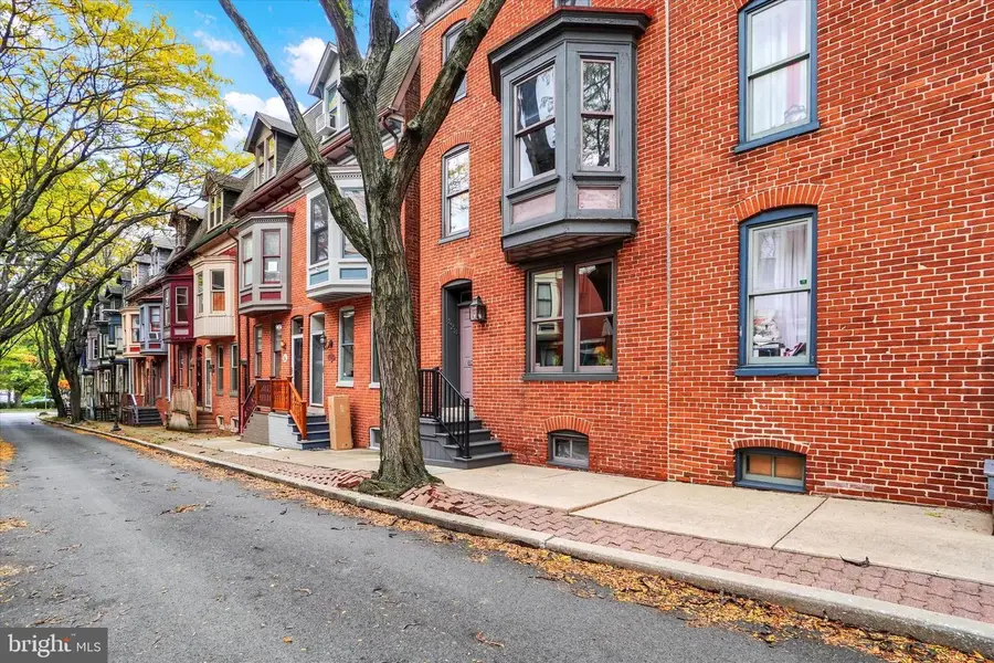 328 E Locust St, York, PA 17403 - Image #3