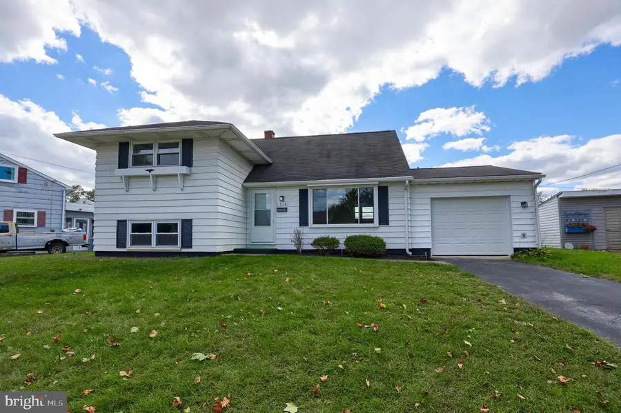 1516 Devers Rd, York, PA 17404 - Image #2