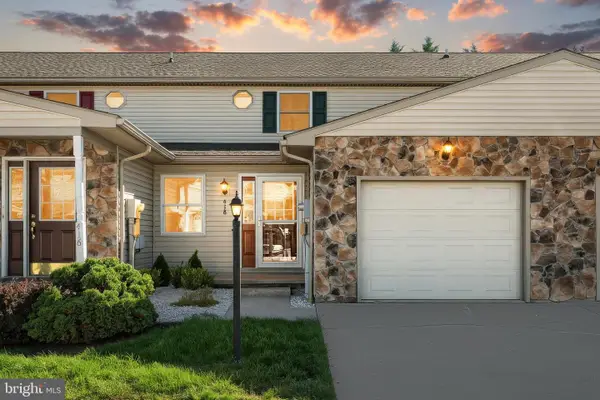 418 Springbrook Ct, HANOVER, PA 17331