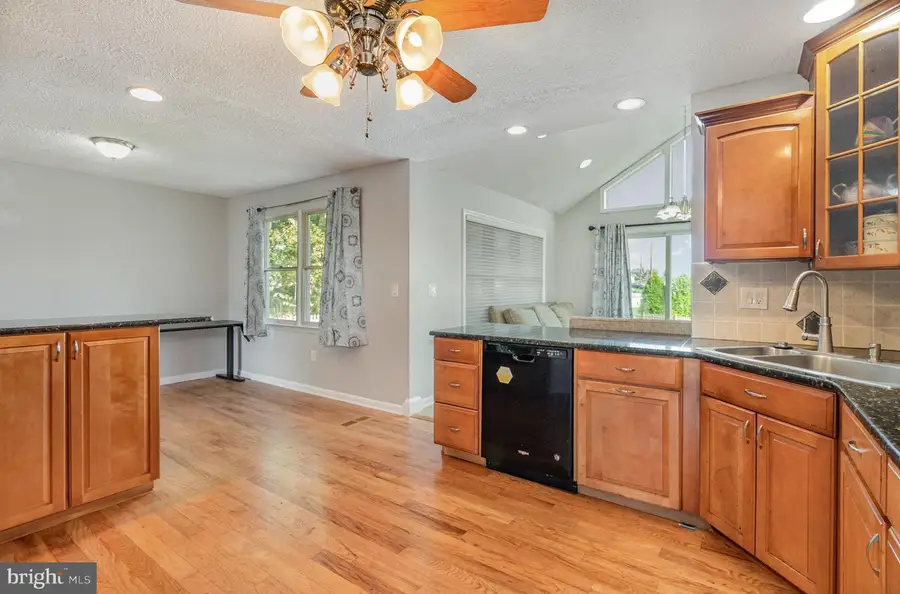 3075 Staunton Ave, Dover, PA 17315 - Image #2