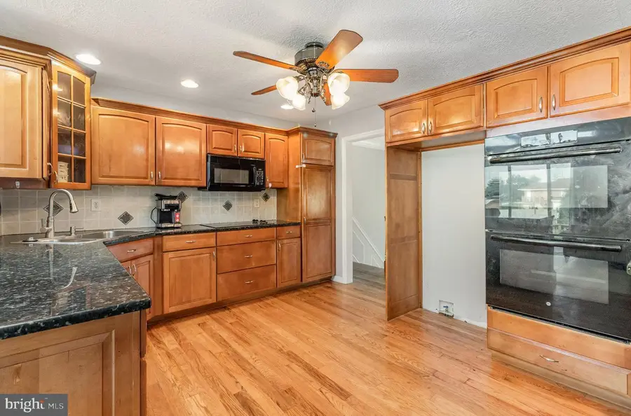 3075 Staunton Ave, Dover, PA 17315 - Image #3