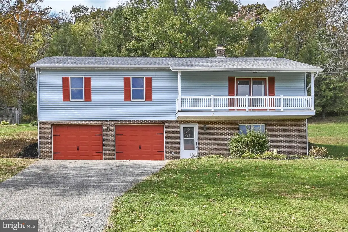340 Graham Ln, Windsor, PA 17366 - Image #1