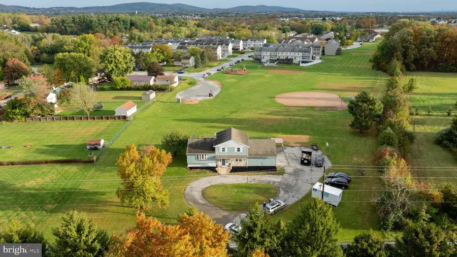 4131 Davidsburg Rd, Dover, PA 17315 - Image #2