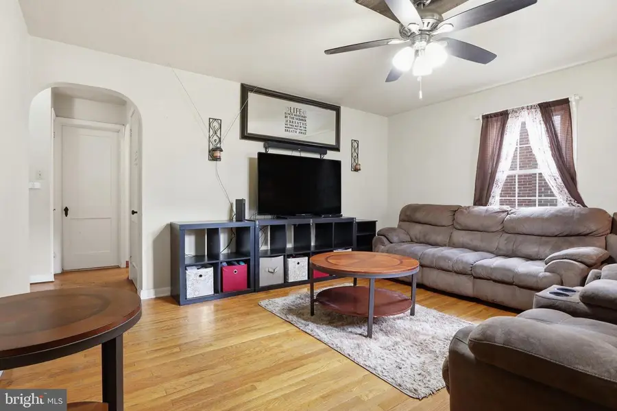 583 Hillcrest Rd, York, PA 17403 - Image #3