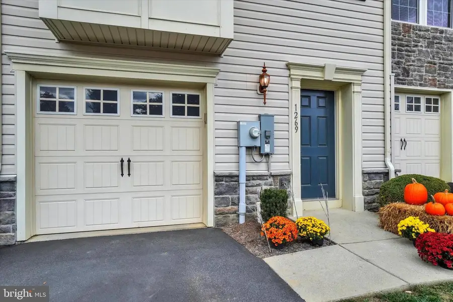 1269 Stonehaven Way #83, York, PA 17403 - Image #3