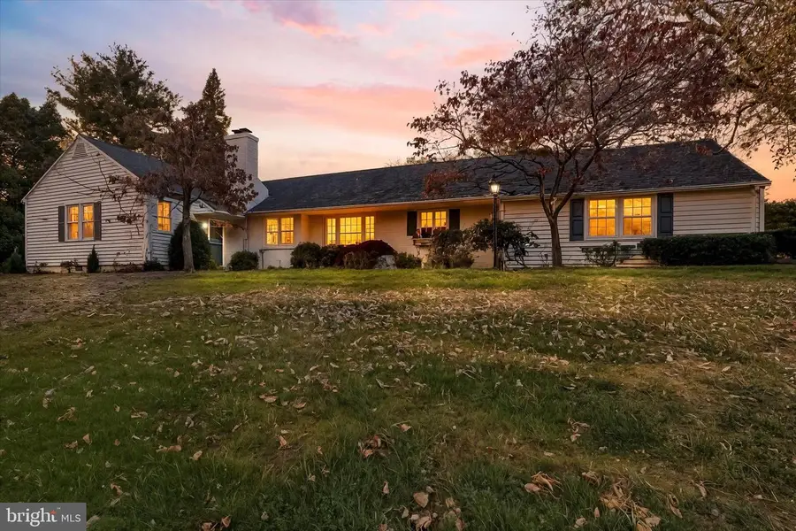 1190 Country Club Rd, York, PA 17403 - Image #3