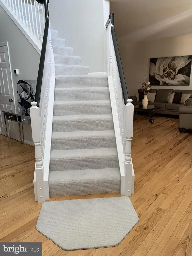 1238 Knoll Dr, York, PA 17408 - Image #2