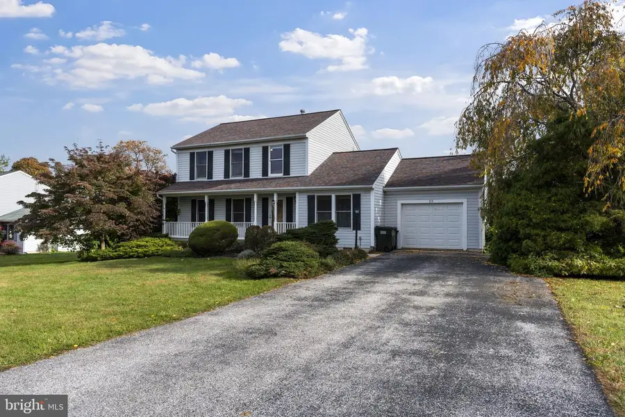 23 Clear Run Dr, Shrewsbury, PA 17361 - Image #2