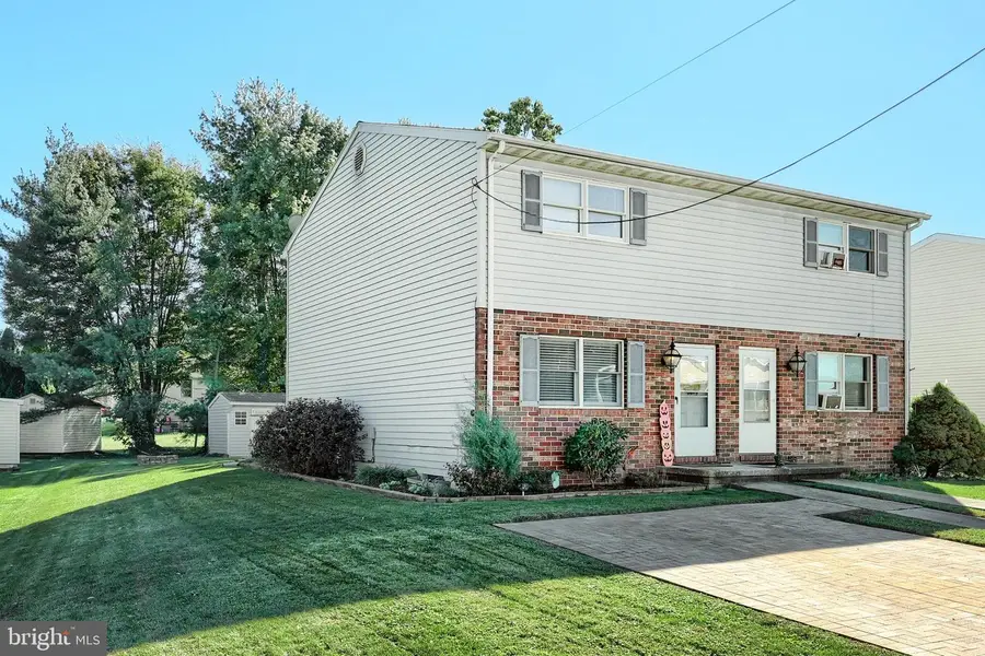319 Manor St, Hanover, PA 17331 - Image #3