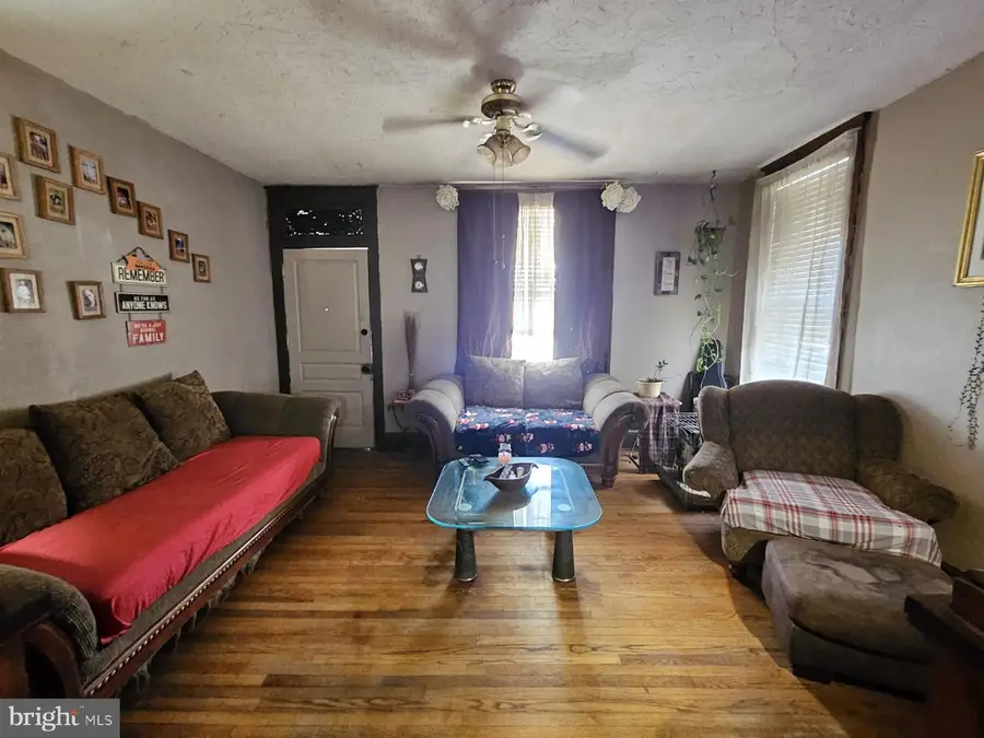 461 E Princess St, York, PA 17403 - Image #2