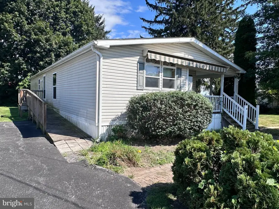 27 E Broadway, Etters, PA 17319 - Image #2