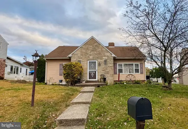 1321 Canterbury Ln, YORK, PA 17406