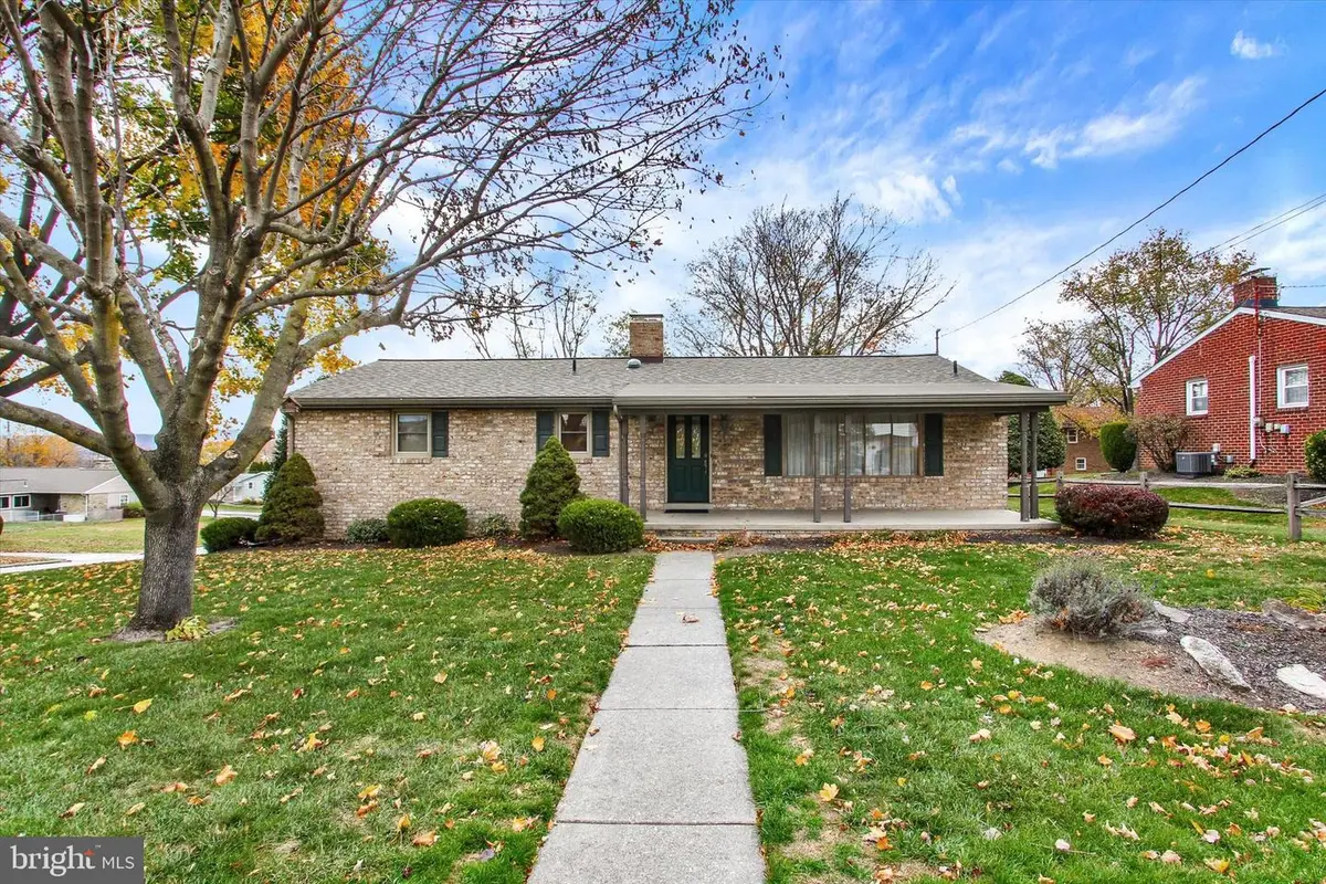 117 Hirtland Ave, Hanover, PA 17331 - Image #1