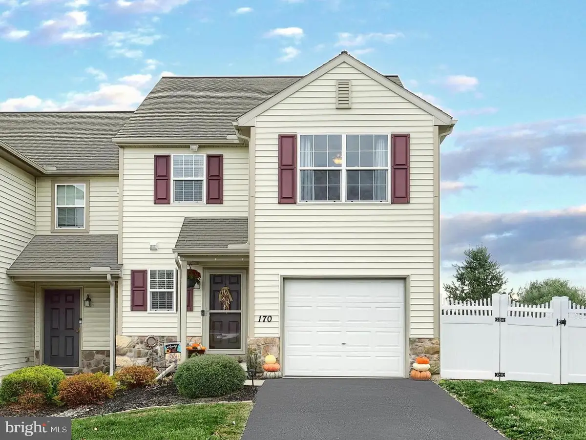 170 Cedar Run Dr, York, PA 17404 - Image #1