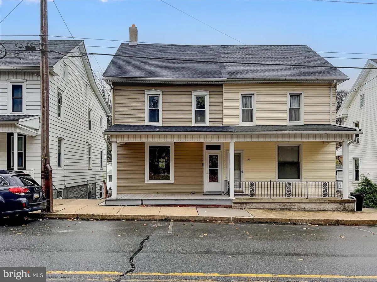 88 E Main St, Windsor, PA 17366 - Image #1